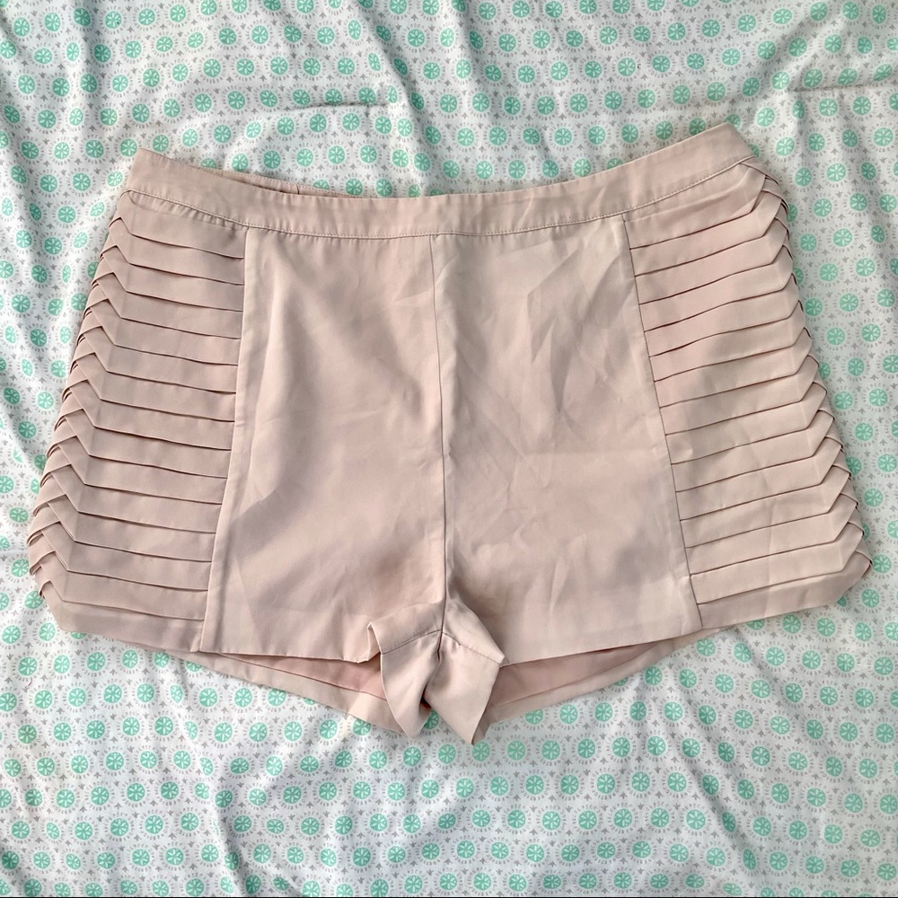 Topshop Nude Pleated Shorts Size 12